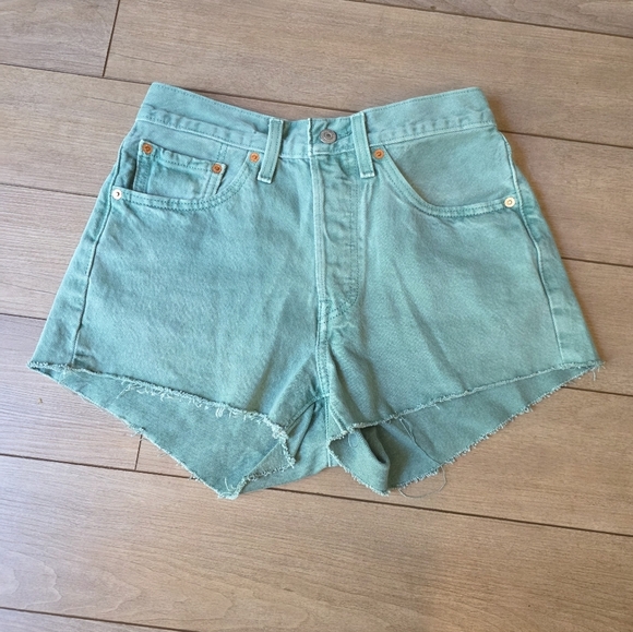 Levi's Pants - Levi's Cut Off Shorts Size 27